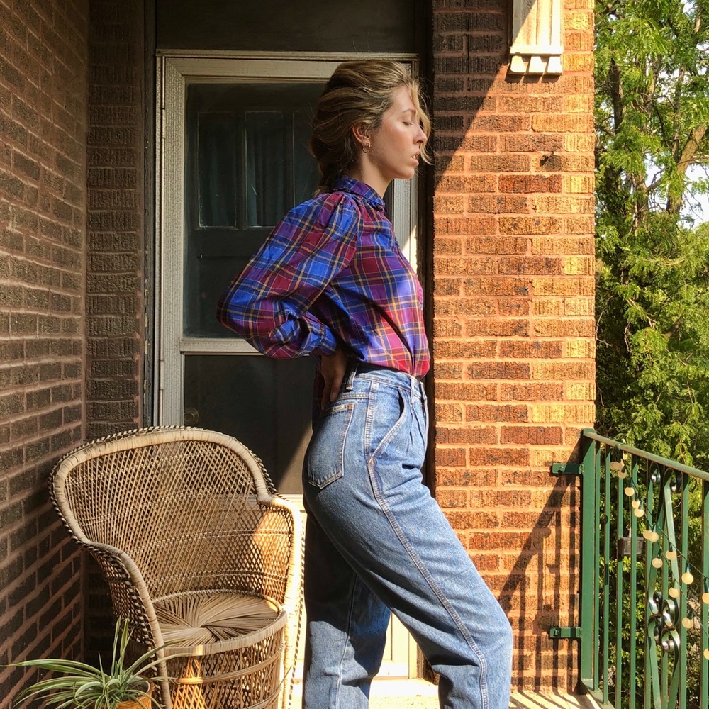 Bill Blass Vintage High Waisted Mom Jeans - Picture 4 of 11
